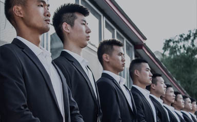 擁有高素質(zhì)人才隊伍